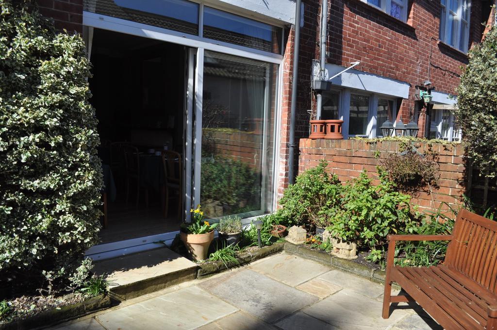 Southcroft Guest House WTA WTA Eastbourne Exterior foto
